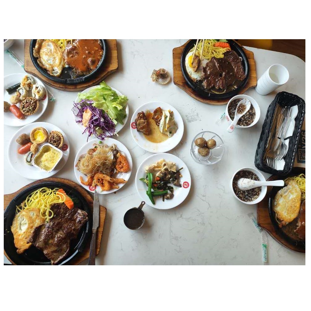 Makan malam perusahaan pada 3 November 2020.